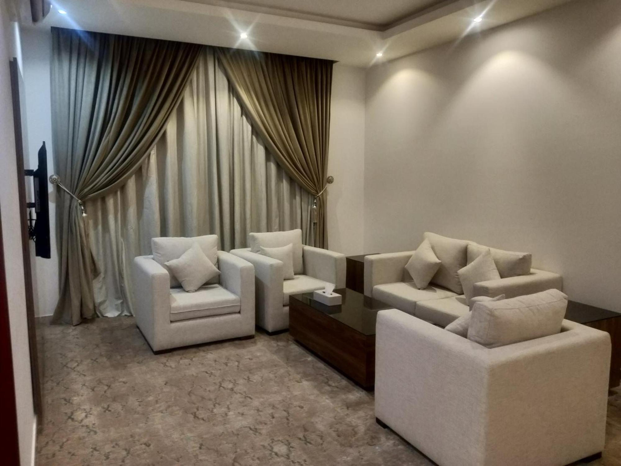 Towlan Qurtaba Aparthotel Riyadh Exterior photo